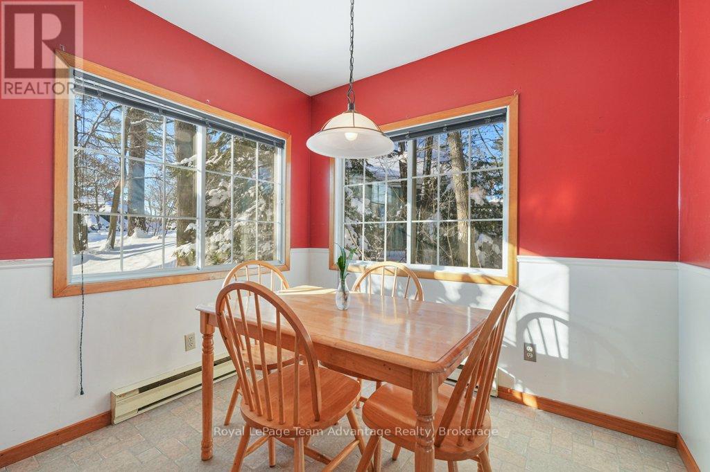 22 Virginia Heights, Parry Sound, Ontario  P2A 3A8 - Photo 9 - X12605056