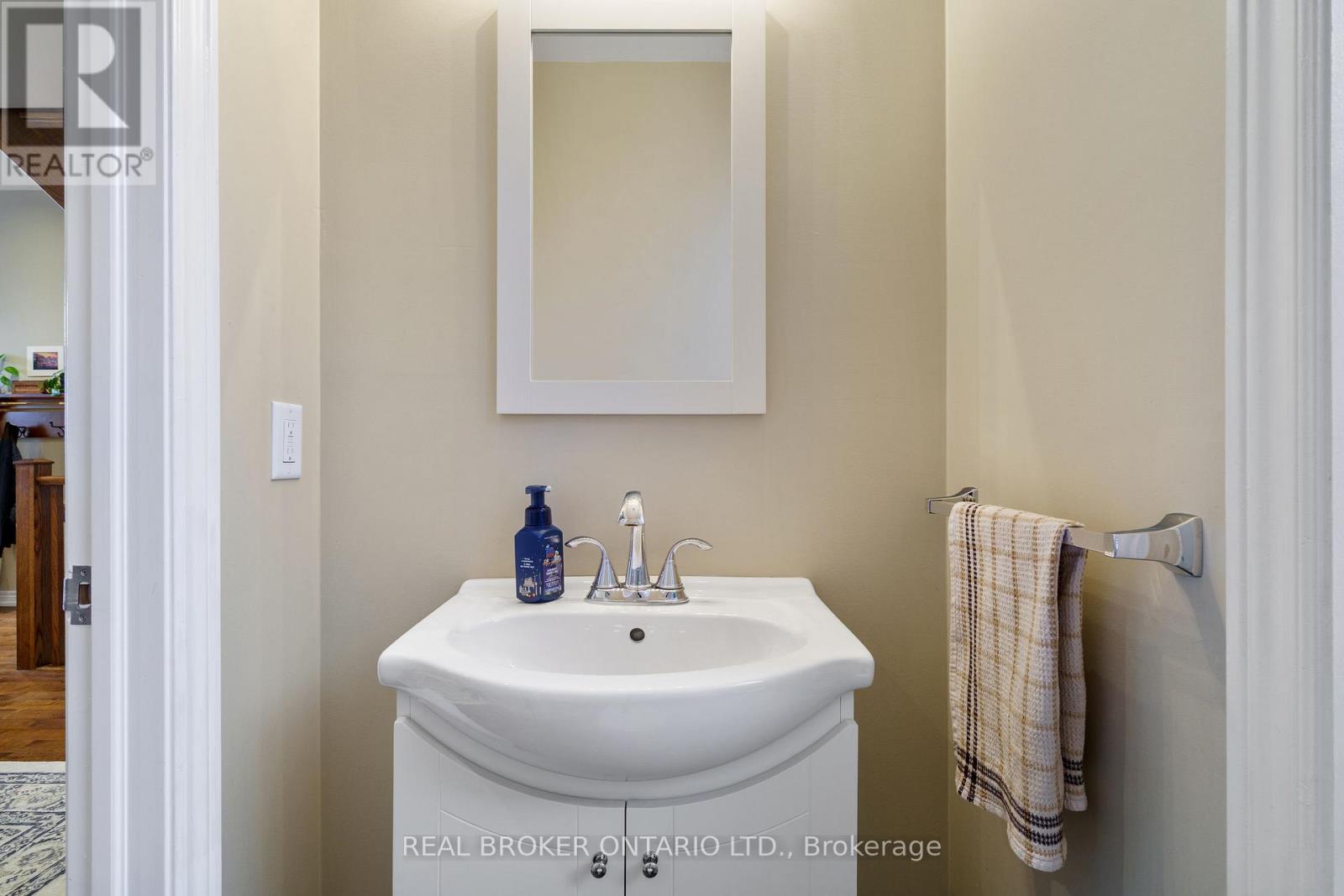 232 Wellington Street N, Hamilton, Ontario  L8L 5A8 - Photo 8 - X12604916