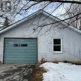 46 Gilbert Street, Belleville, Ontario  K8P 3H2 - Photo 3 - X12604990