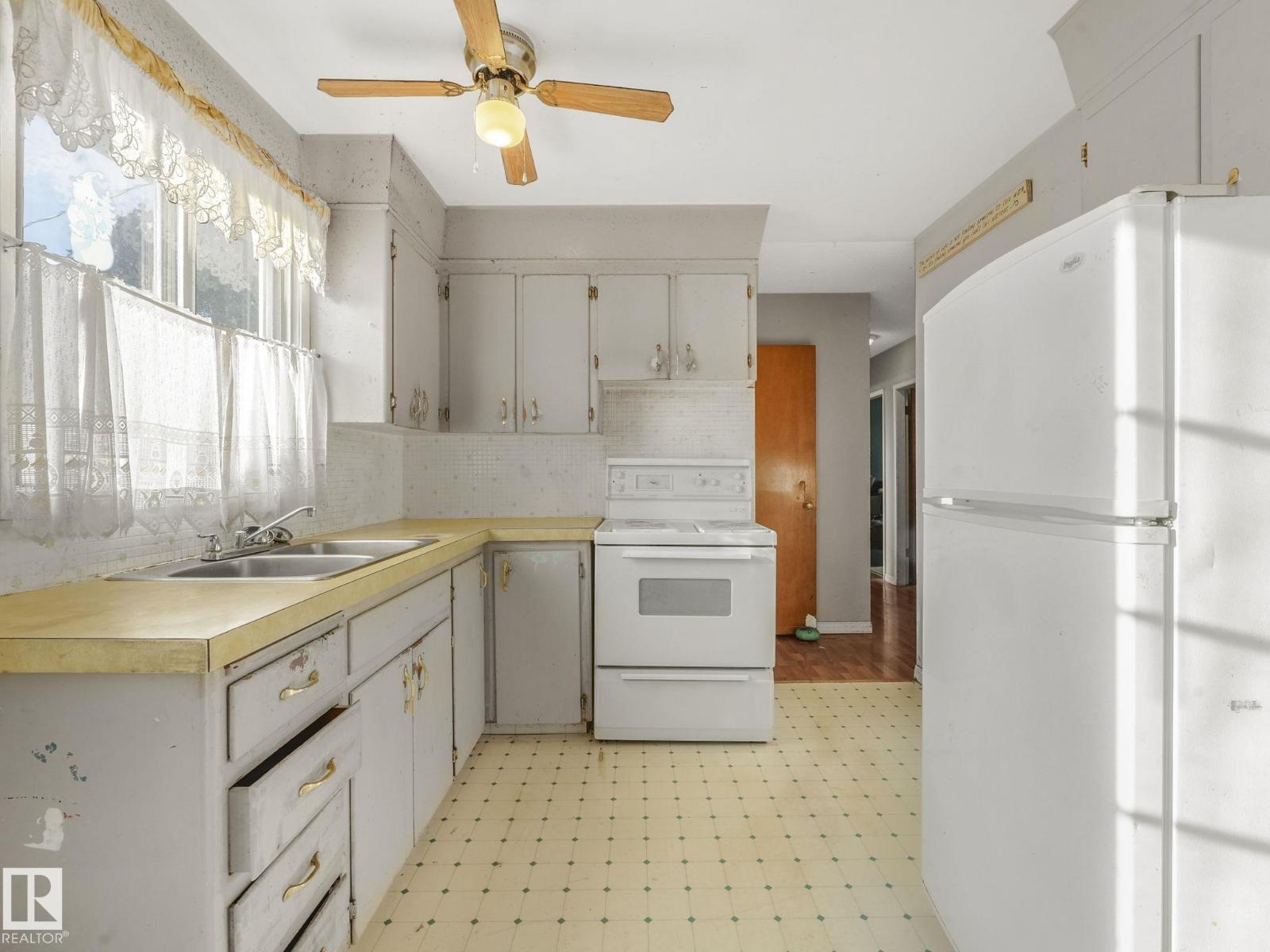 16507 91 Av Nw, Edmonton, Alberta  T5R 5A3 - Photo 39 - E4467518