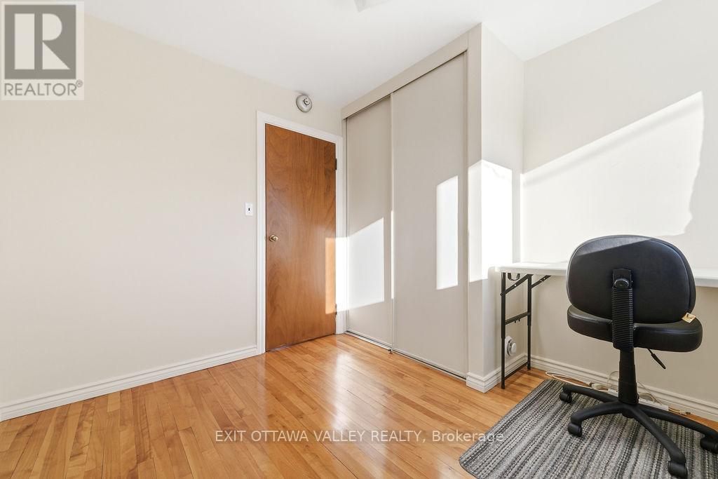 3 Newton Crescent, Deep River, Ontario  K0J 1P0 - Photo 18 - X12605238