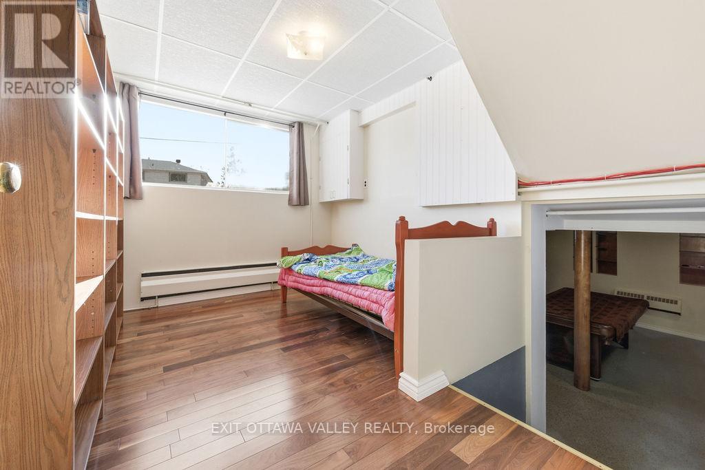 3 Newton Crescent, Deep River, Ontario  K0J 1P0 - Photo 20 - X12605238