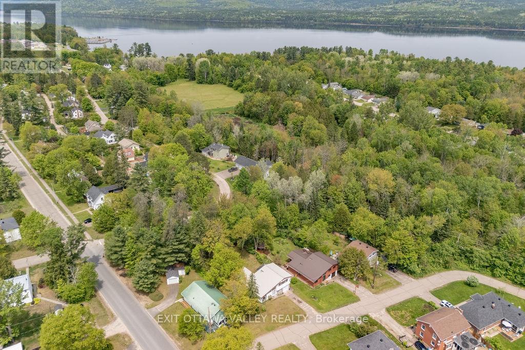 3 Newton Crescent, Deep River, Ontario  K0J 1P0 - Photo 40 - X12605238