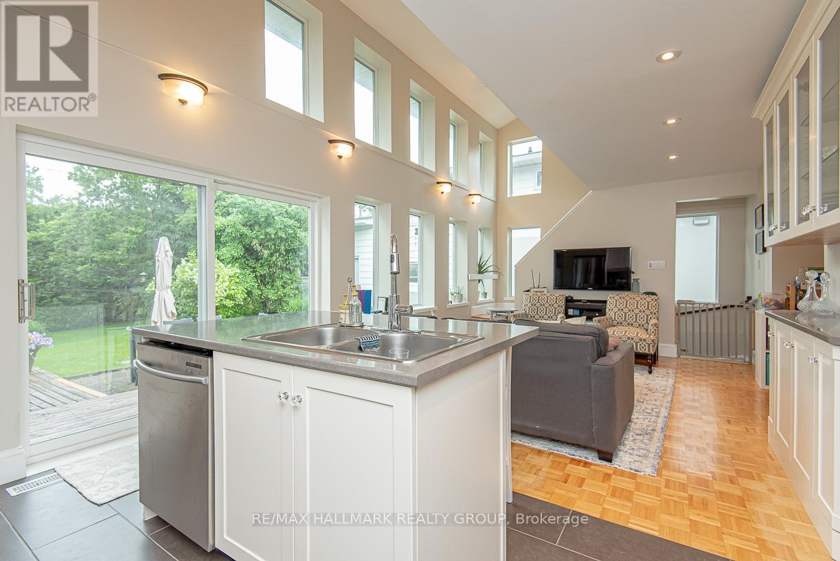 875 Kingsmere Avenue, Ottawa, Ontario  K2A 3J8 - Photo 17 - X12605050