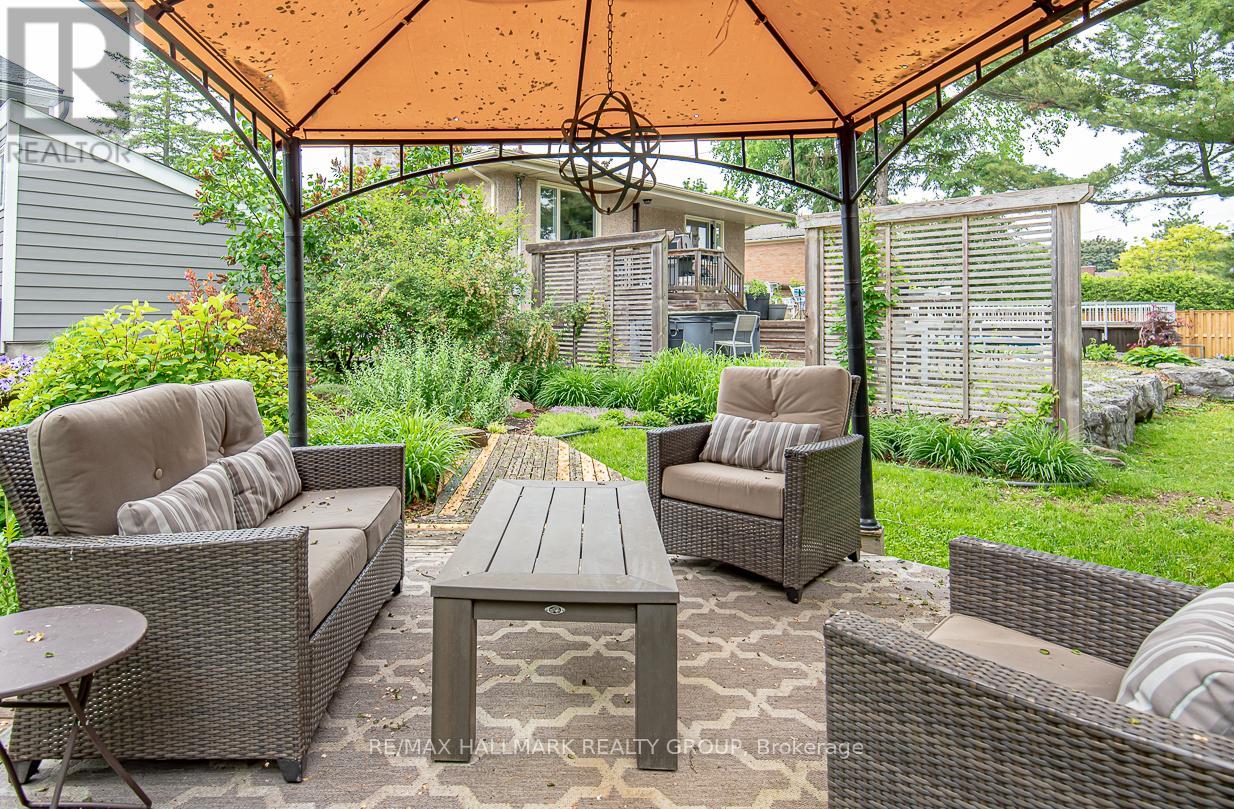 875 Kingsmere Avenue, Ottawa, Ontario  K2A 3J8 - Photo 35 - X12605050