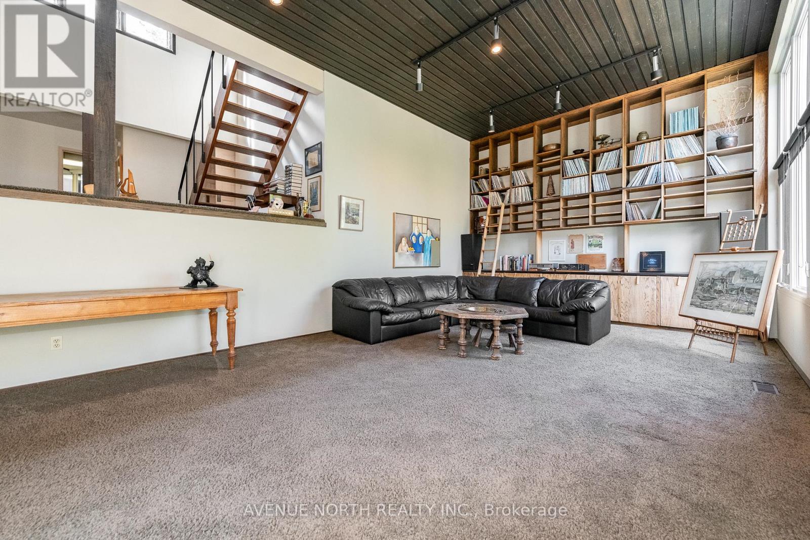 201 Latchford Road, Ottawa, Ontario  K1Z 5W1 - Photo 22 - X12605236