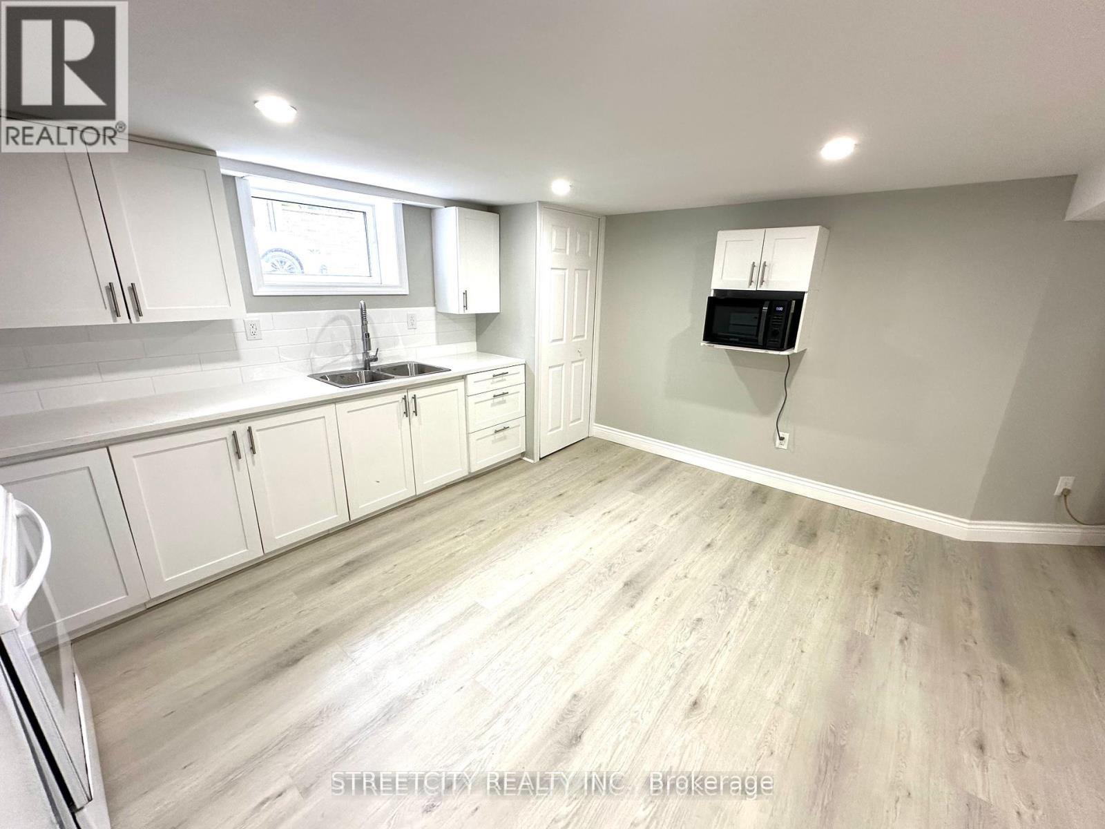 437 Charlotte Street, London East, Ontario  N5W 4A5 - Photo 28 - X12605046