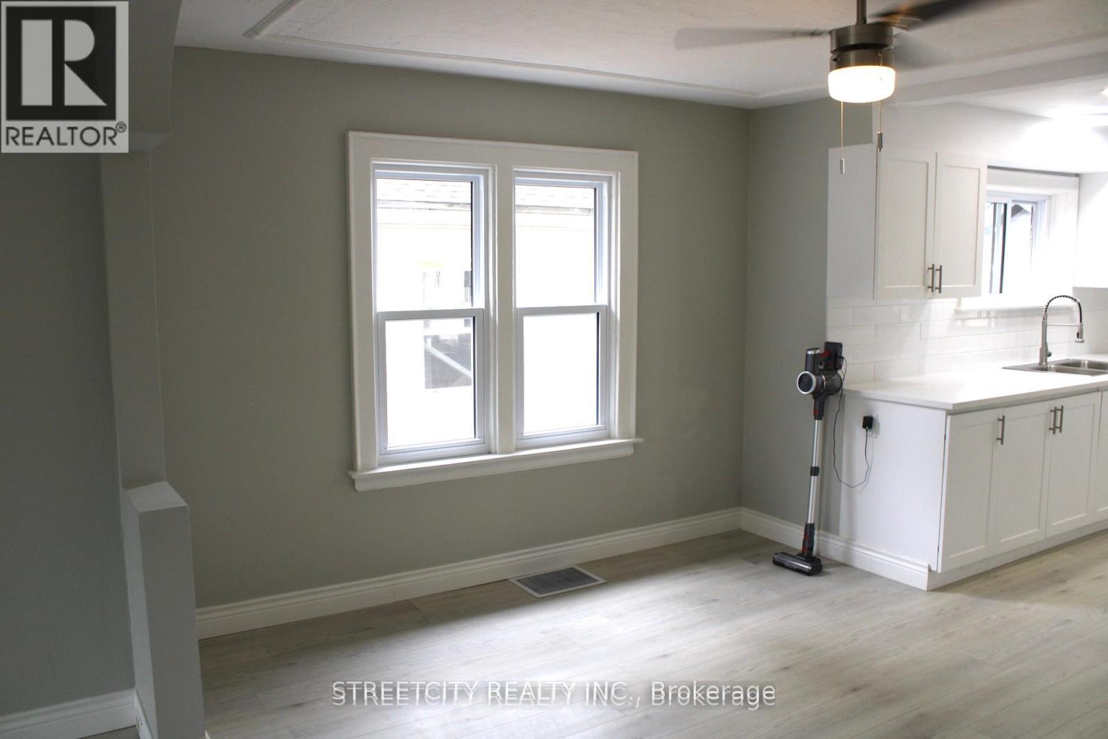 437 Charlotte Street, London East, Ontario  N5W 4A5 - Photo 34 - X12605046