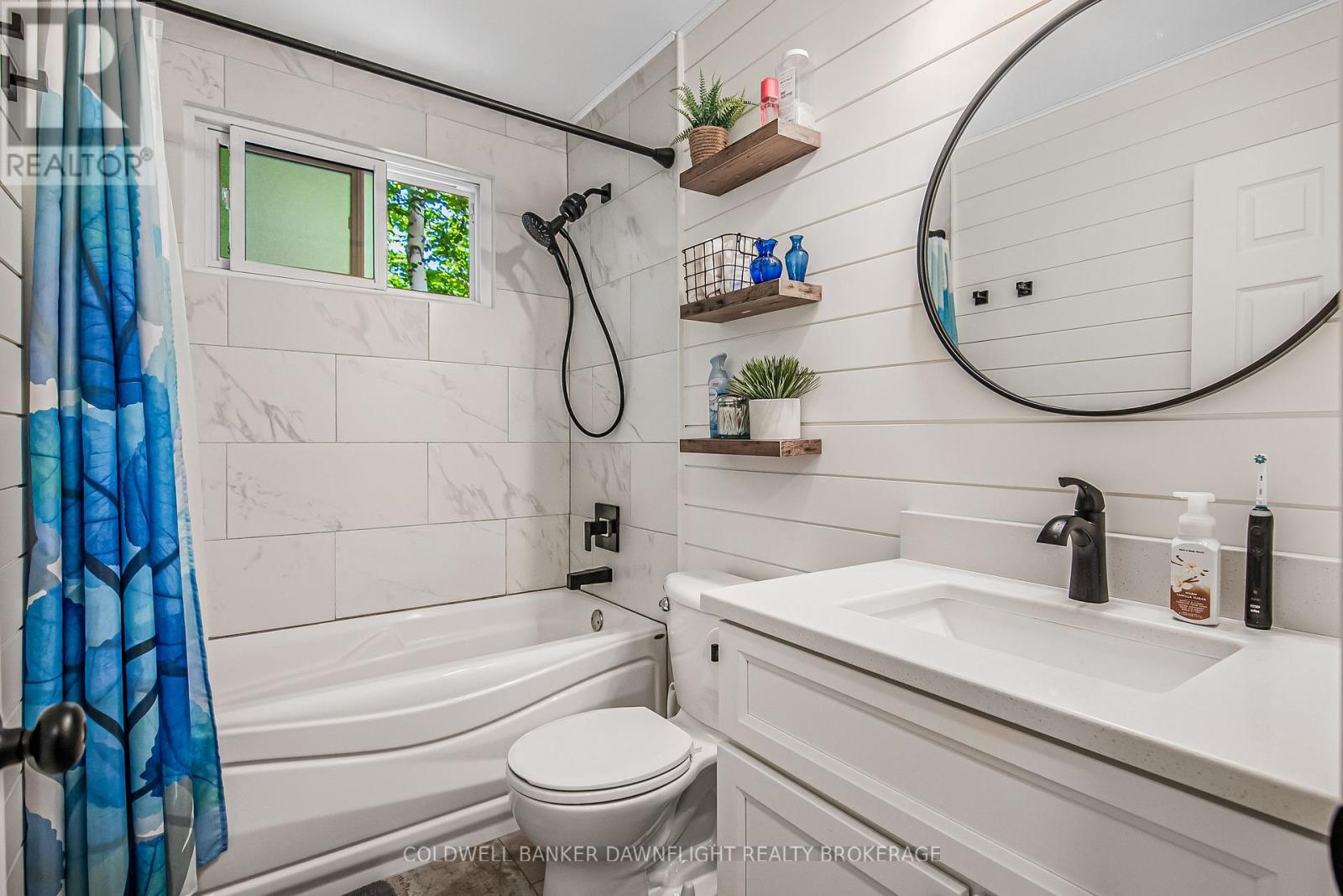 25 Emerson Avenue, South Bruce Peninsula, Ontario  N0H 2G0 - Photo 16 - X12605062