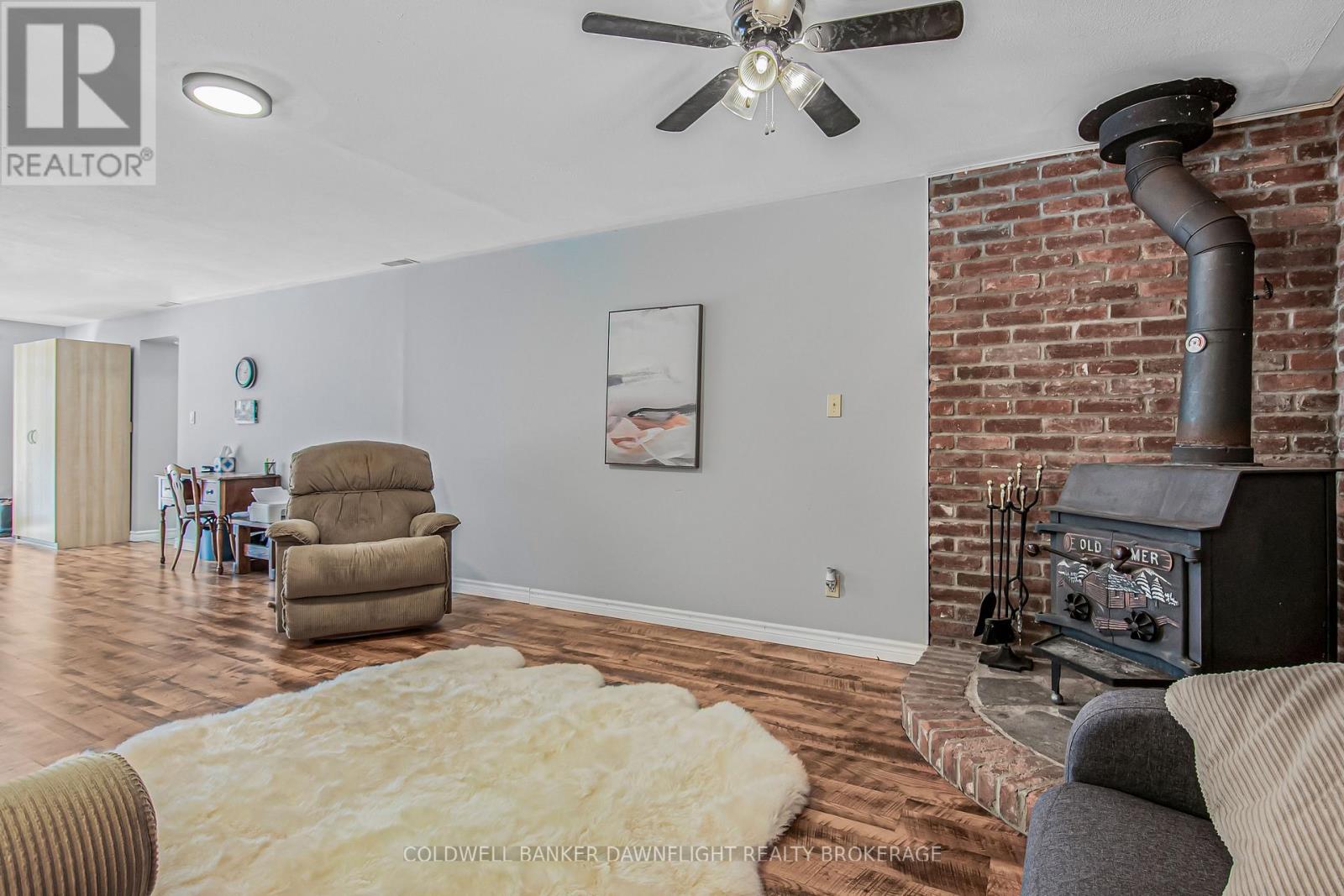 25 Emerson Avenue, South Bruce Peninsula, Ontario  N0H 2G0 - Photo 26 - X12605062