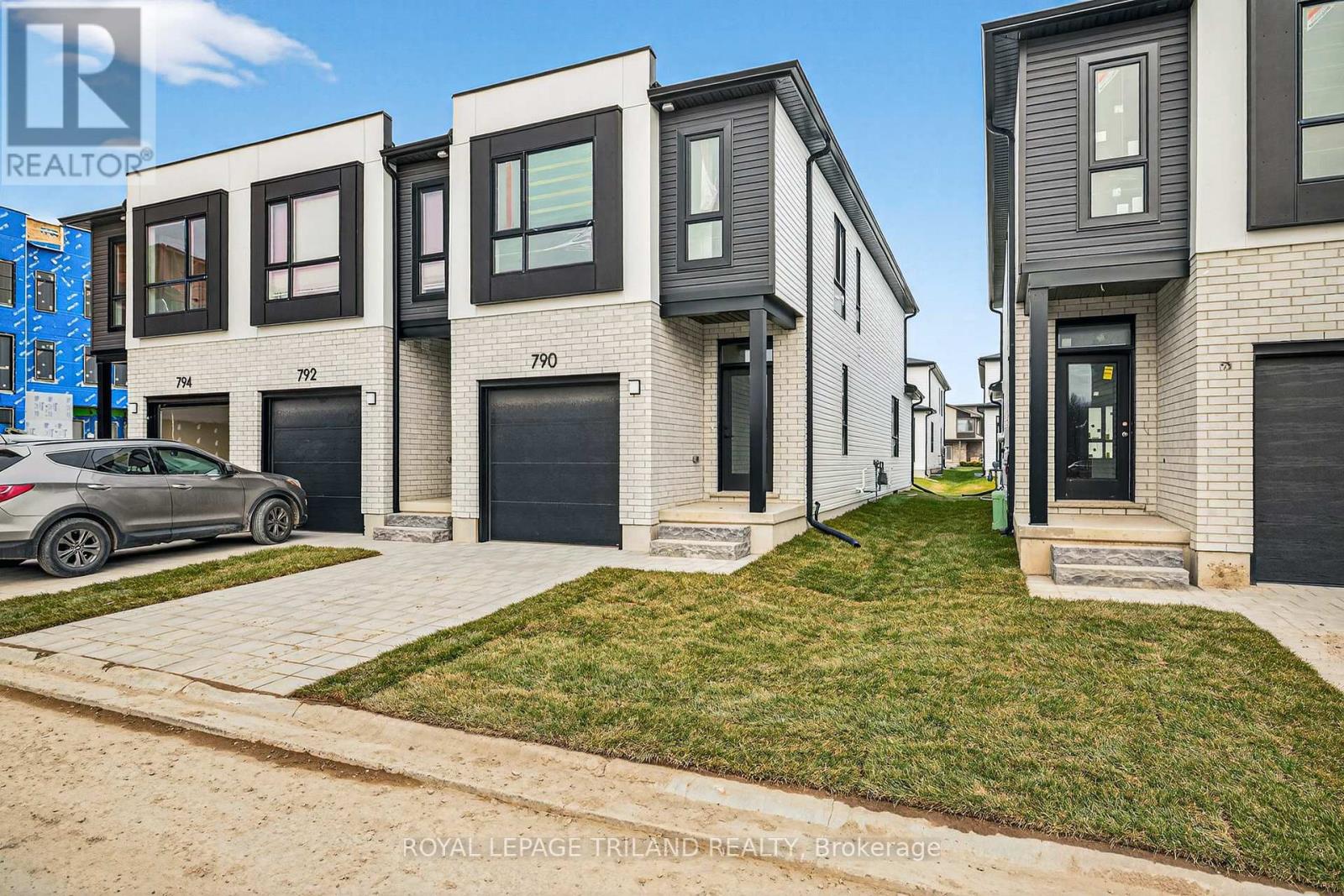 782 Banyan Lane, London North, Ontario  N6G 0A6 - Photo 2 - X12605202