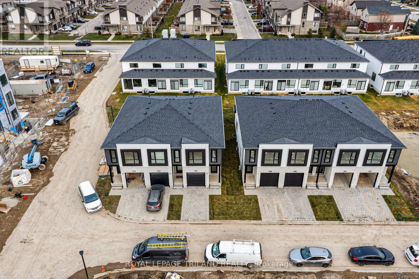 782 Banyan Lane, London North, Ontario  N6G 0A6 - Photo 4 - X12605202