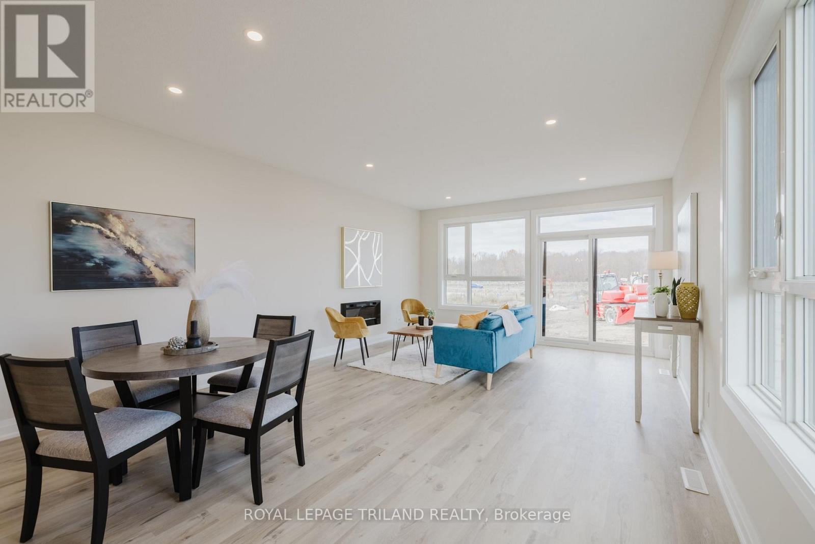 1867 Dalmagarry Road, London North, Ontario  N6G 0A6 - Photo 12 - X12605224