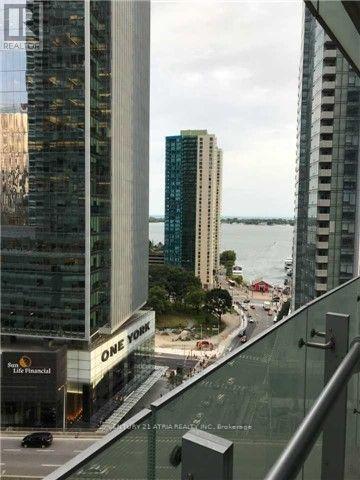 1401 - 14 York Street, Toronto, Ontario  M5J 0B1 - Photo 7 - C12605026