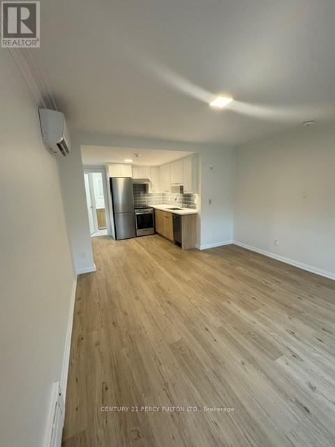 3 - 167 Thirtieth Street, Toronto, Ontario  M8V 4E5 - Photo 3 - W12048536