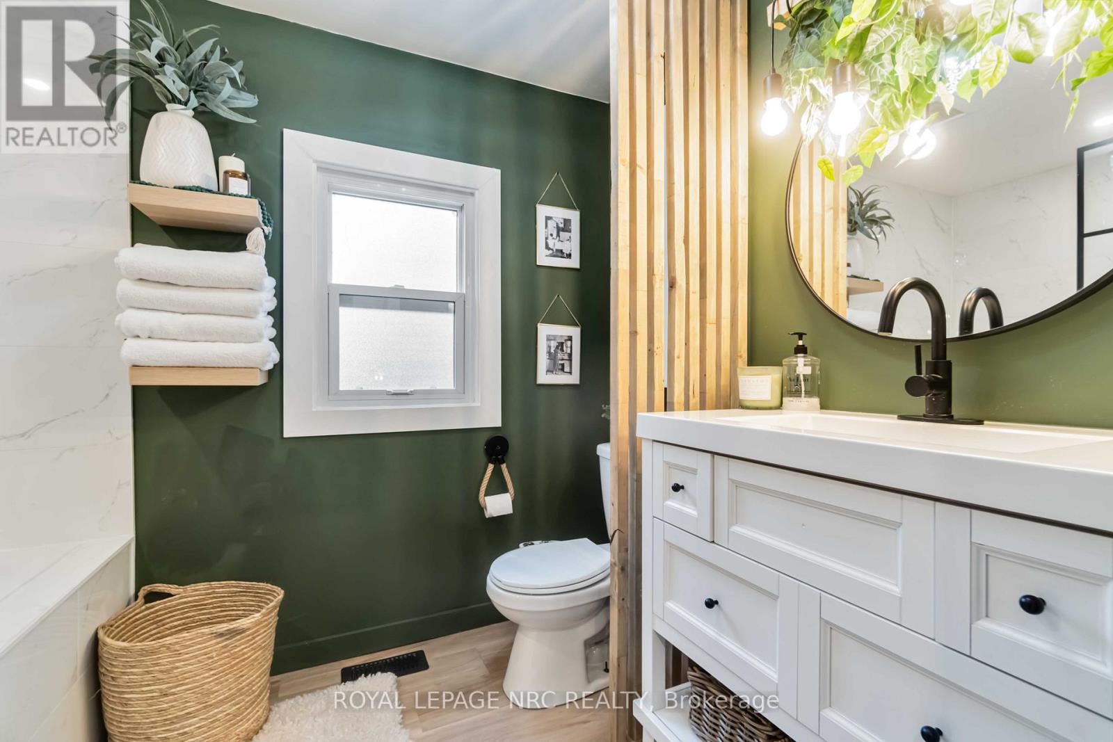 252 Emerick Avenue, Fort Erie, Ontario  L2A 2W5 - Photo 13 - X12605196