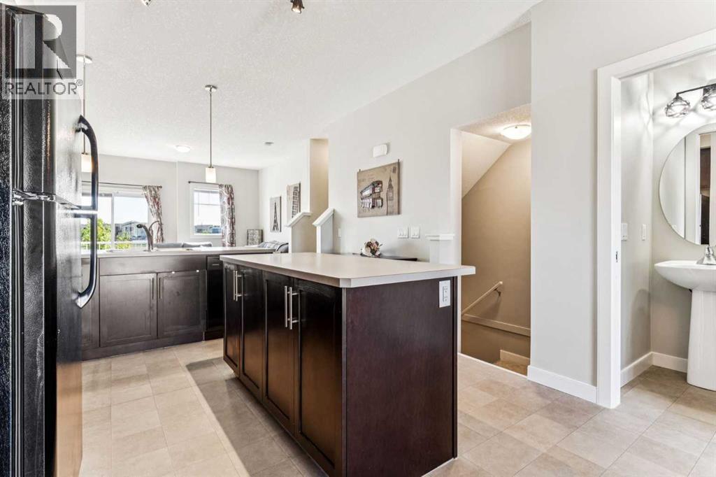 79 Redstone Circle Ne, Calgary, Alberta  T3N 0M8 - Photo 4 - A2253080