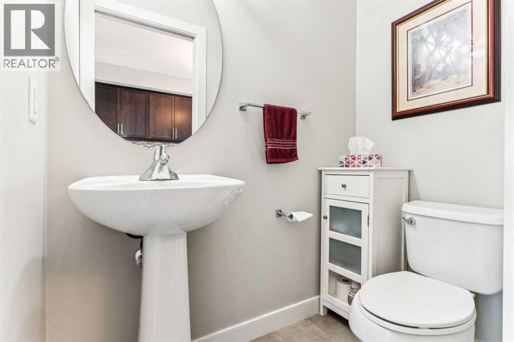 79 Redstone Circle Ne, Calgary, Alberta  T3N 0M8 - Photo 12 - A2253080