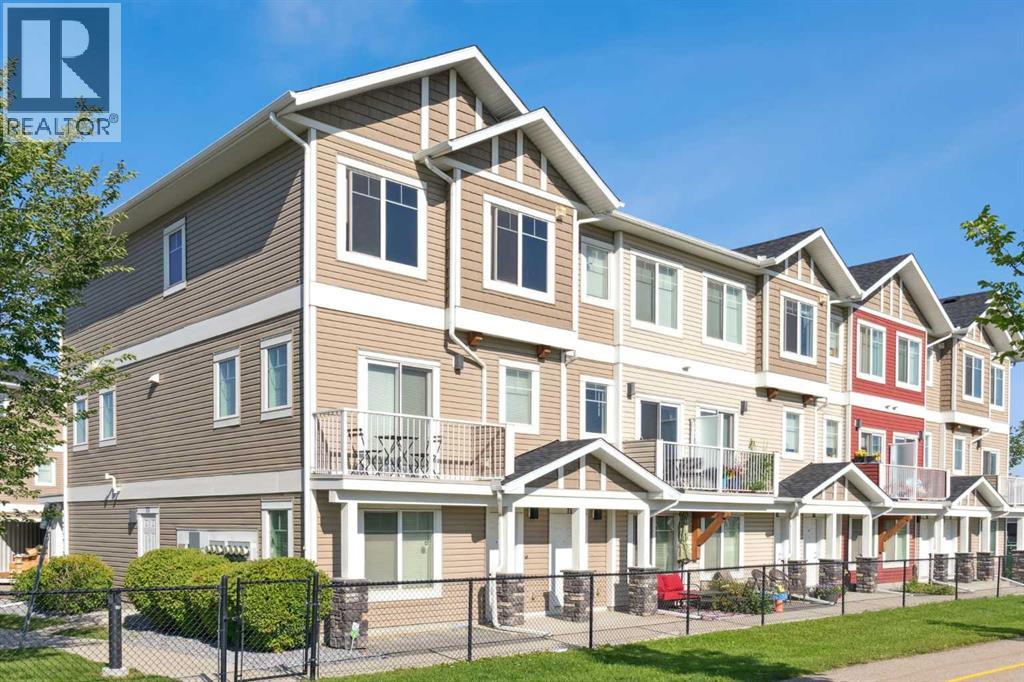 79 Redstone Circle Ne, Calgary, Alberta  T3N 0M8 - Photo 2 - A2253080