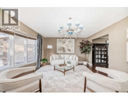 36 Varsity Estates Court NW Varsity