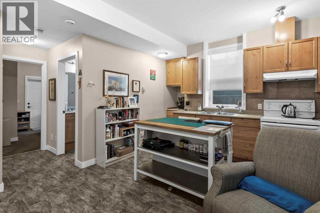 4504 70 Street Nw, Calgary, Alberta  T3B 2K6 - Photo 41 - A2270830