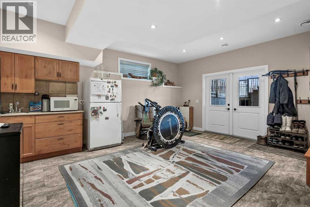 4504 70 Street Nw, Calgary, Alberta  T3B 2K6 - Photo 38 - A2270830