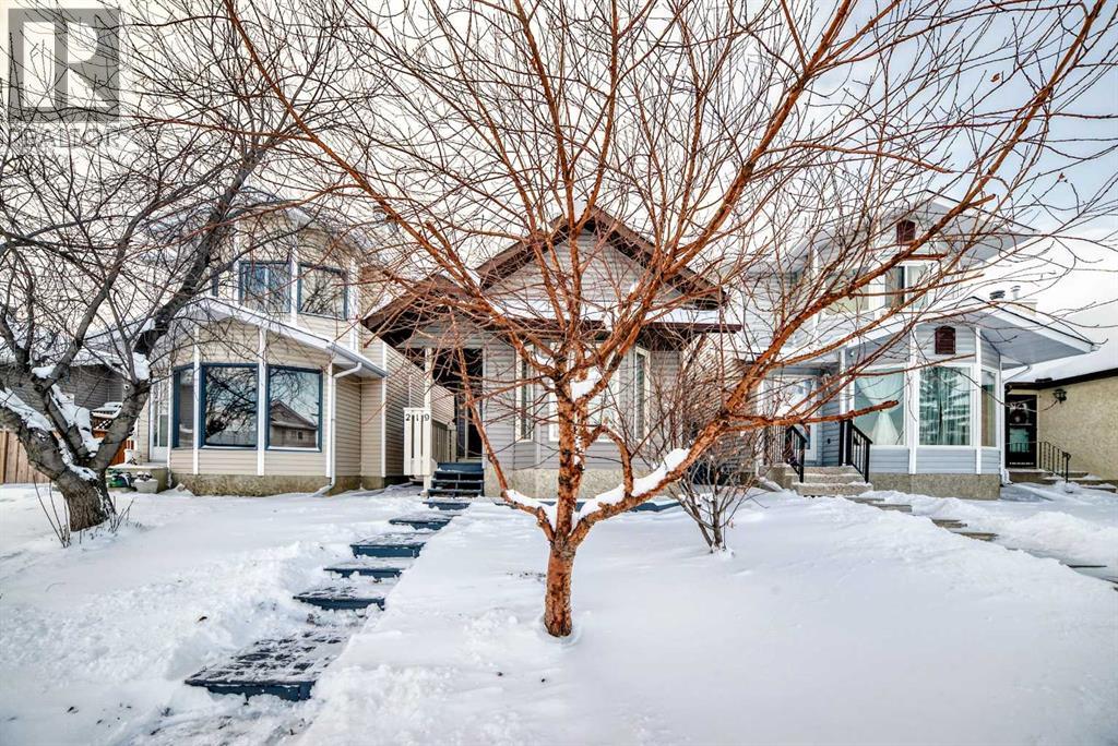 219 Sandstone Drive Nw, Calgary, Alberta  t3k 3b9 - Photo 3 - A2272588