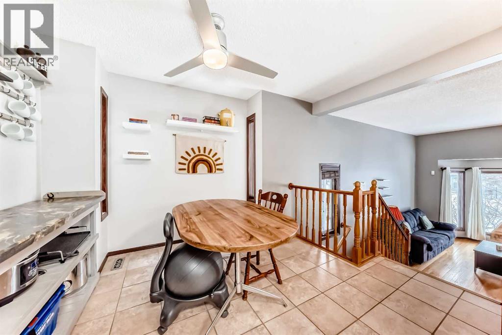 219 Sandstone Drive Nw, Calgary, Alberta  t3k 3b9 - Photo 8 - A2272588