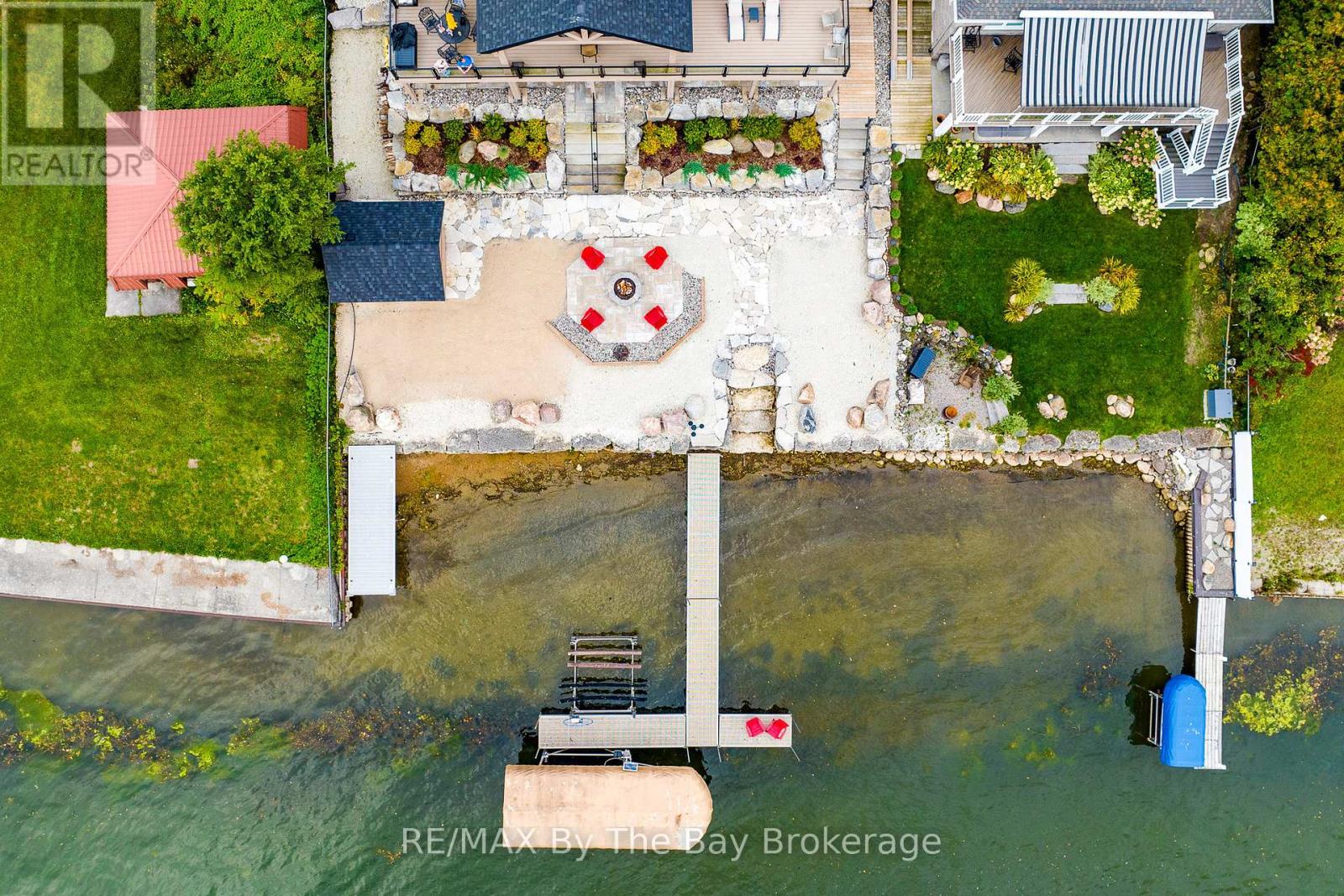 18 Edgewater Road, Wasaga Beach, Ontario  L9Z 2W3 - Photo 45 - S12400170