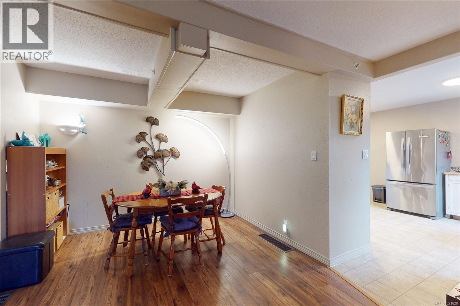 77 4061 Larchwood Dr, Saanich, British Columbia  V8V 3K4 - Photo 11 - 1021628