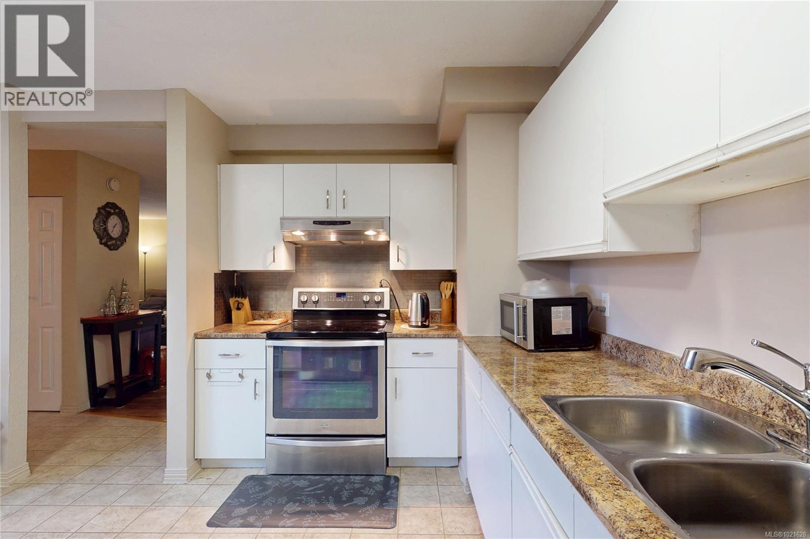 77 4061 Larchwood Dr, Saanich, British Columbia  V8V 3K4 - Photo 15 - 1021628