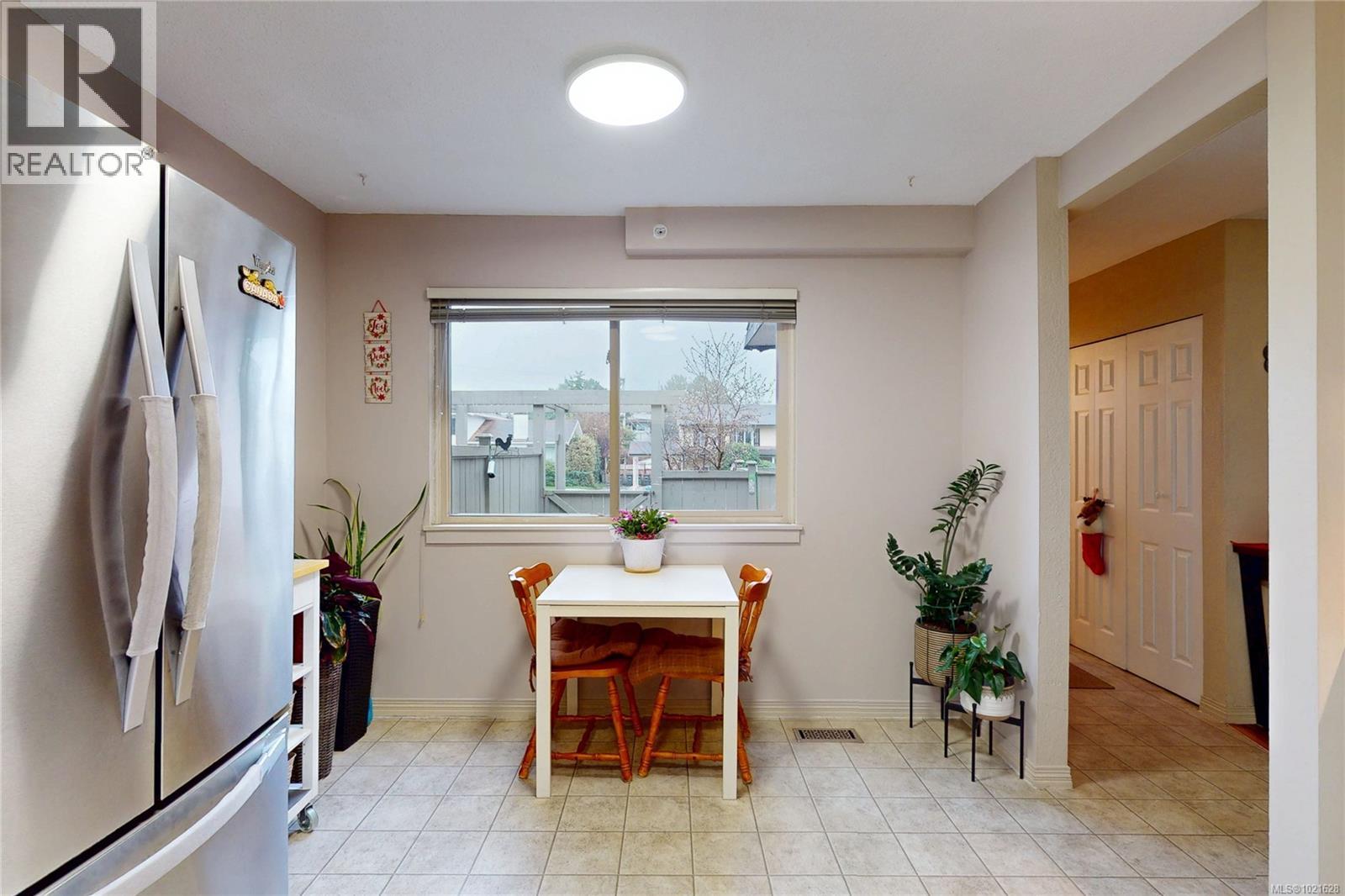 77 4061 Larchwood Dr, Saanich, British Columbia  V8V 3K4 - Photo 16 - 1021628