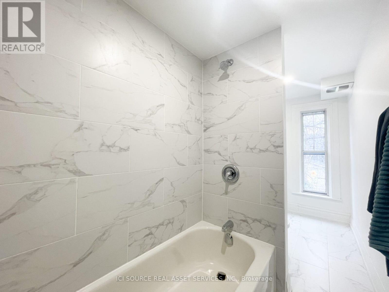 2 - 157 Huron Street, Toronto, Ontario  M5T 2B6 - Photo 7 - C12605090