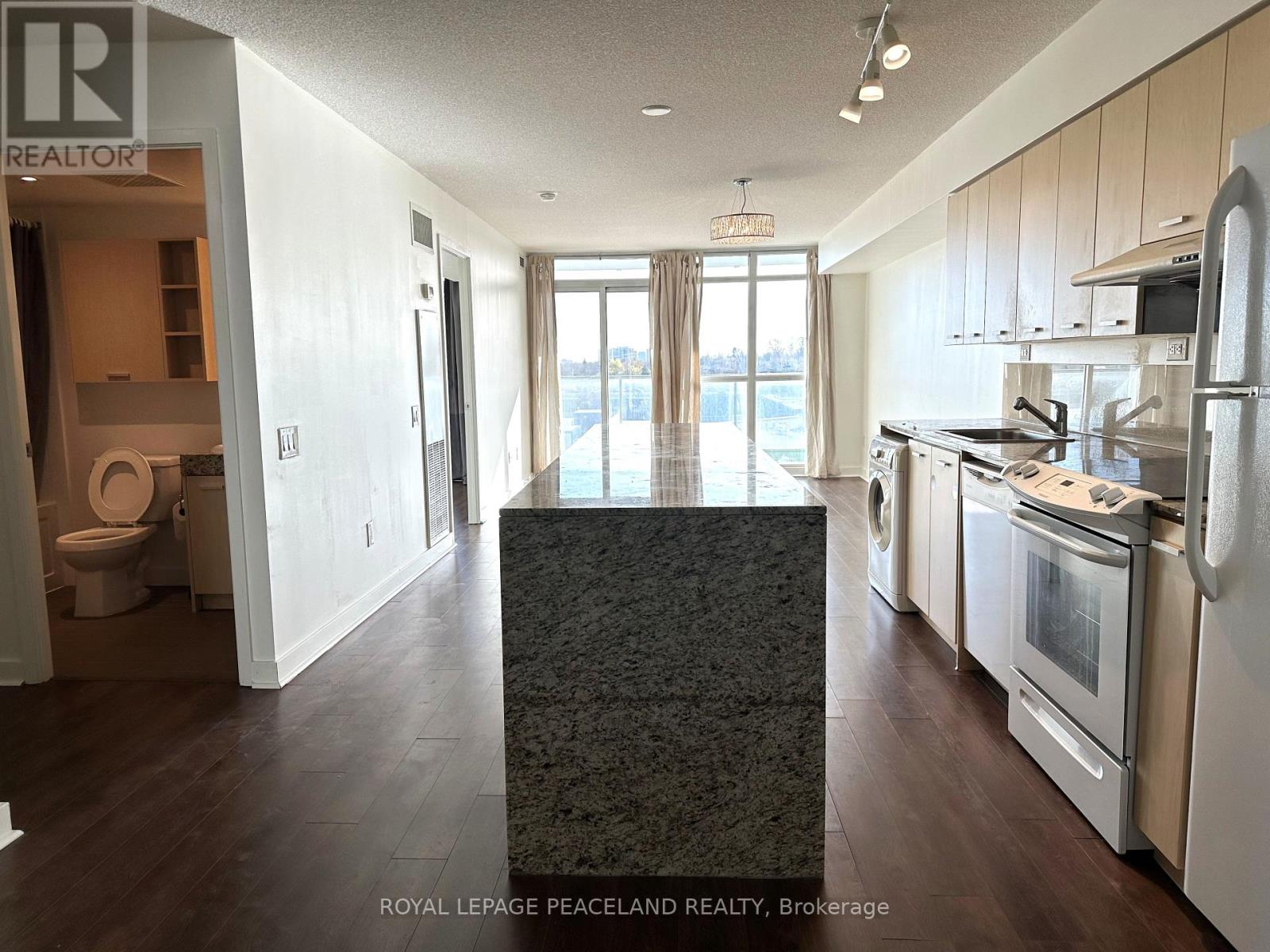 601 - 29 Singer Court, Toronto, Ontario  M2K 0B3 - Photo 4 - C12605142