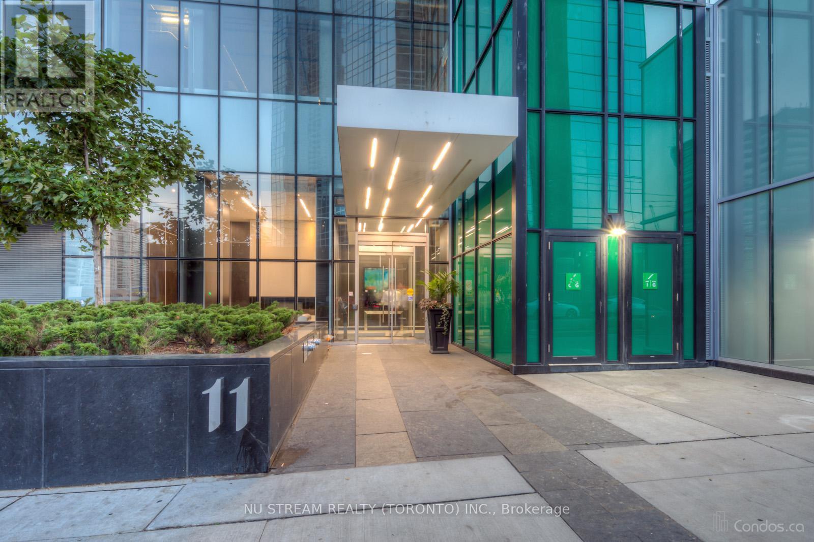 1903 - 11 Bogert Avenue, Toronto, Ontario M2N 0H4 - Photo 2 - C12605198
