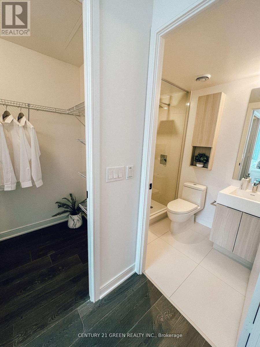 S549 - 180 Mill Street, Toronto, Ontario  M5A 0V7 - Photo 5 - C12605212