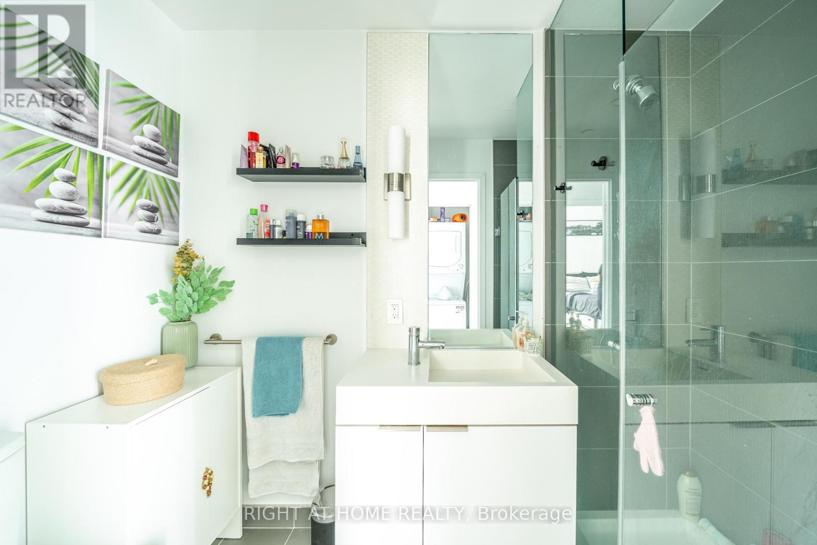 1806 - 33 Helendale Avenue, Toronto, Ontario  M4R 0A4 - Photo 13 - C12605250