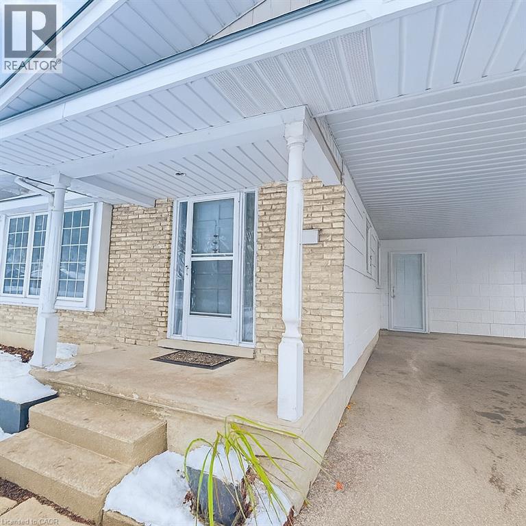 62 Lewis Crescent, Kitchener, Ontario  N2A 2T6 - Photo 2 - 40792443