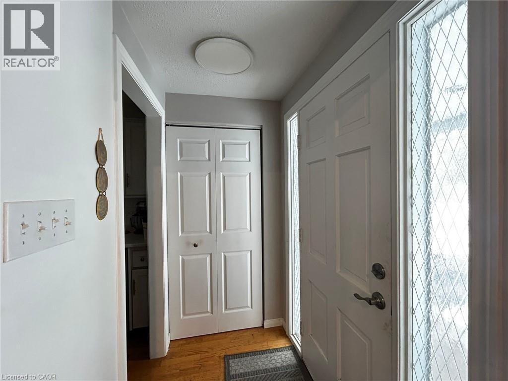 62 Lewis Crescent, Kitchener, Ontario  N2A 2T6 - Photo 3 - 40792443