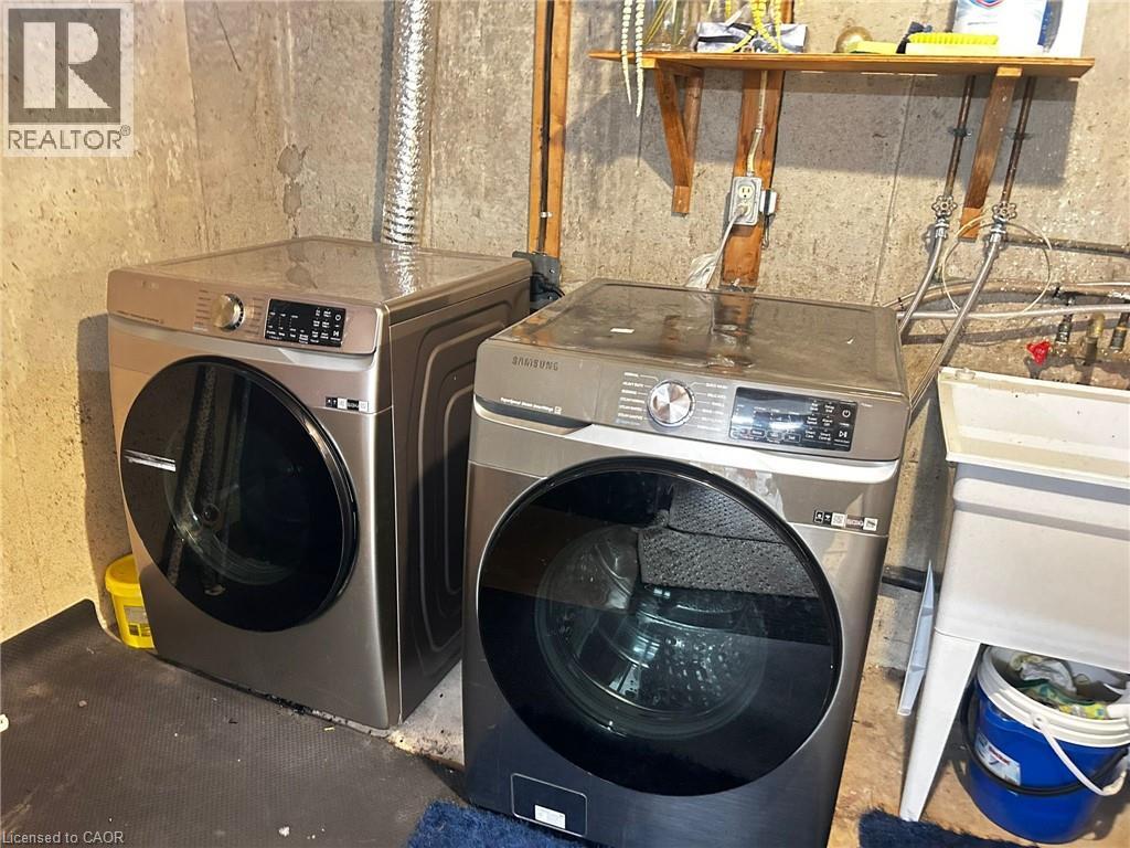 62 Lewis Crescent, Kitchener, Ontario  N2A 2T6 - Photo 33 - 40792443