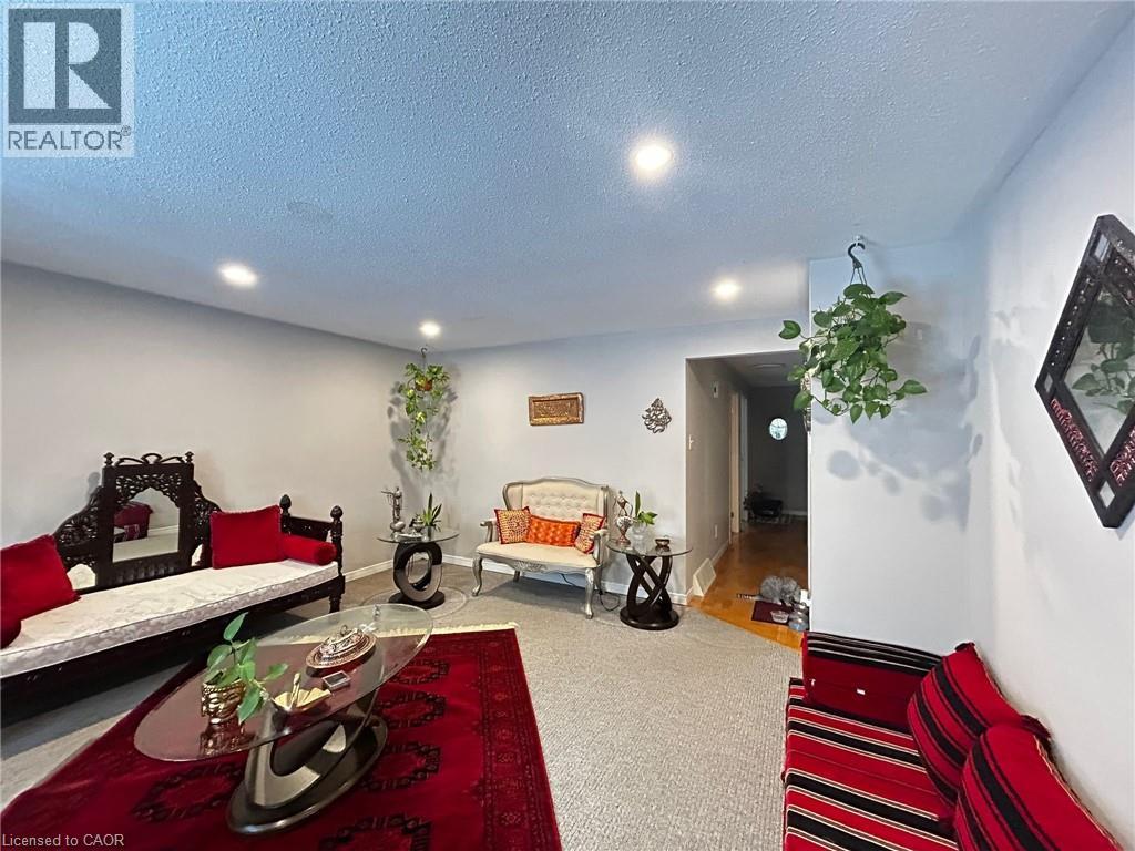 62 Lewis Crescent, Kitchener, Ontario  N2A 2T6 - Photo 5 - 40792443