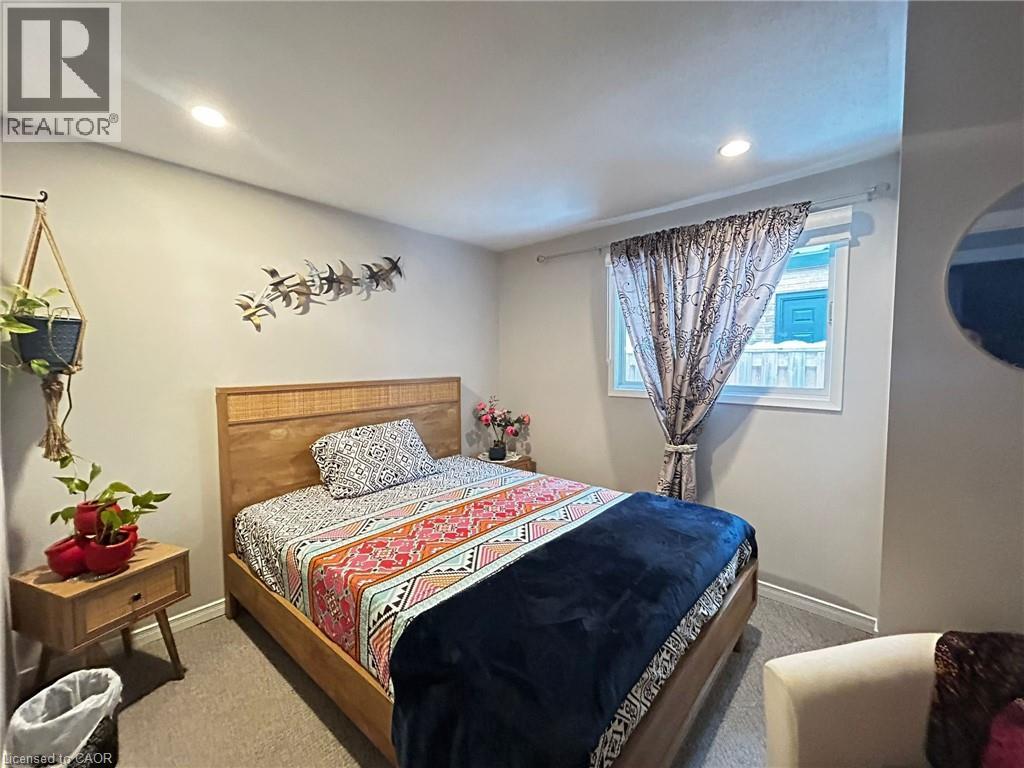 62 Lewis Crescent, Kitchener, Ontario  N2A 2T6 - Photo 7 - 40792443