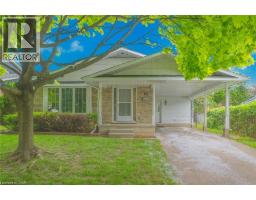 62 LEWIS Crescent, Kitchener, Ontario