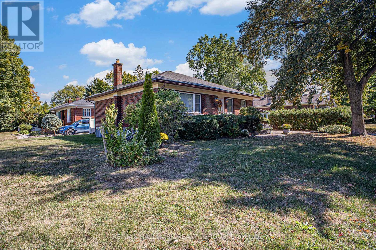 2023 Vincent Street, Ottawa, Ontario K1G 2M8 - Photo 24 - X12421966