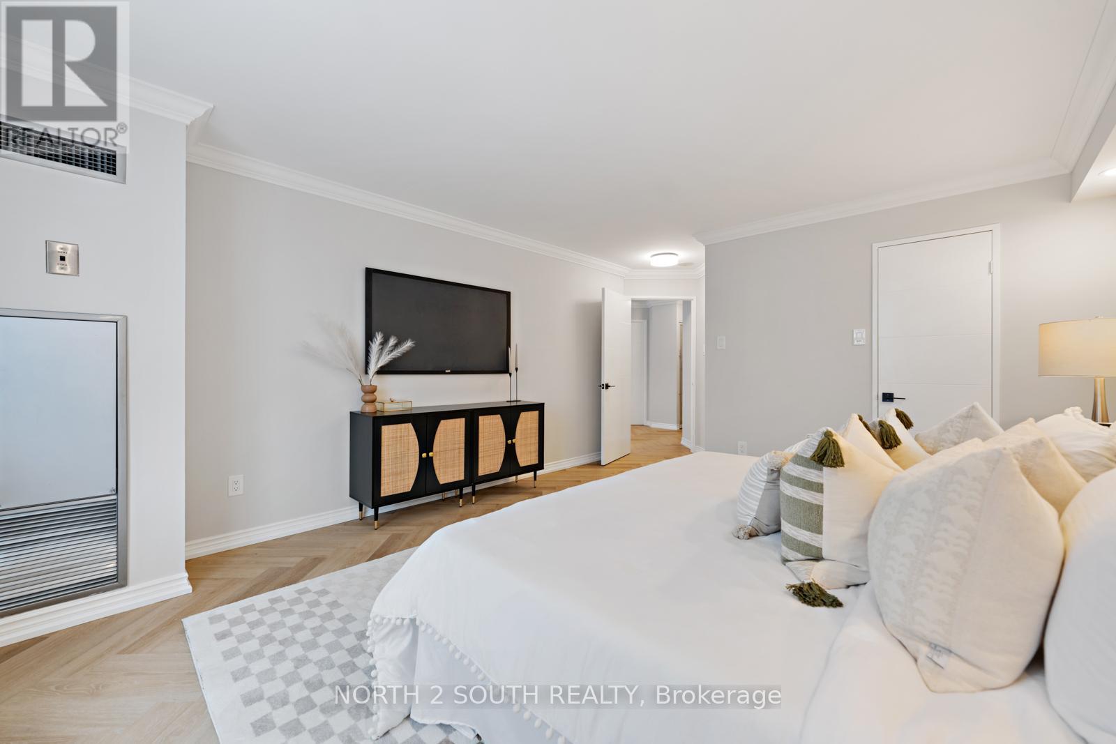 304 - 7 Townsgate Drive, Vaughan, Ontario  L4J 7Z9 - Photo 35 - N12605040