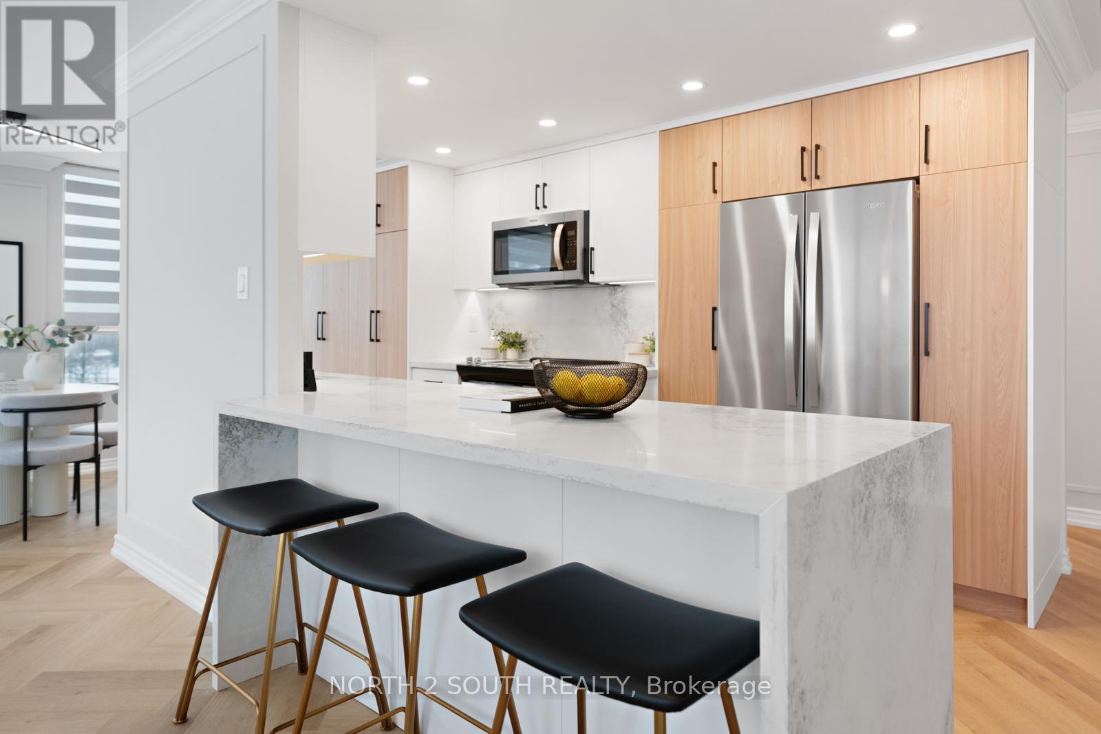 304 - 7 Townsgate Drive, Vaughan, Ontario  L4J 7Z9 - Photo 9 - N12605040