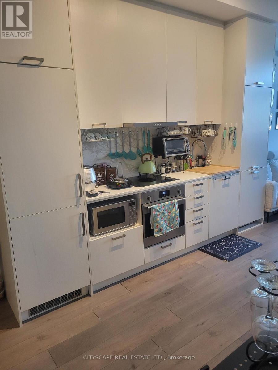 511 - 38 Honeycrisp Crescent, Vaughan, Ontario L4K 0M8 - Photo 5 - N12605100