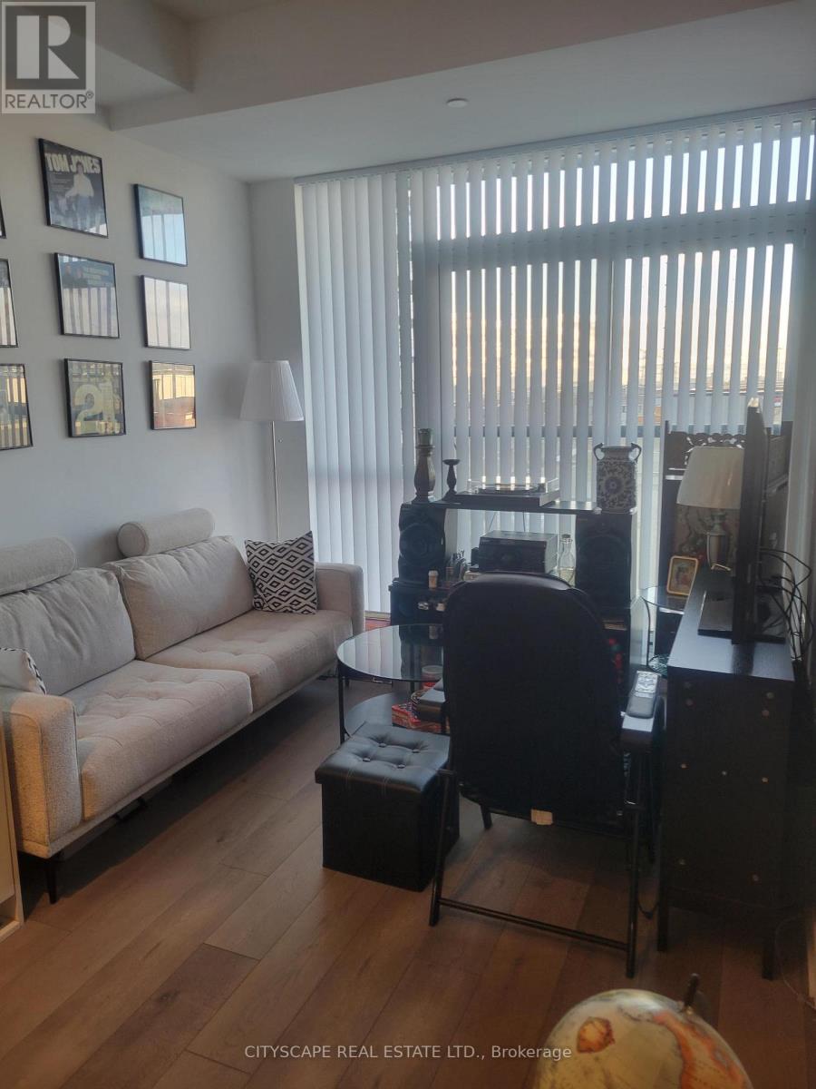 511 - 38 Honeycrisp Crescent, Vaughan, Ontario L4K 0M8 - Photo 7 - N12605100