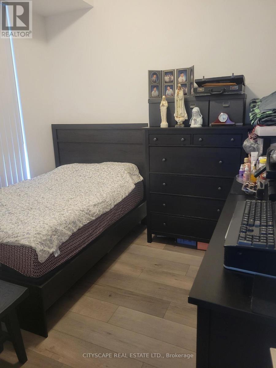 511 - 38 Honeycrisp Crescent, Vaughan, Ontario L4K 0M8 - Photo 8 - N12605100