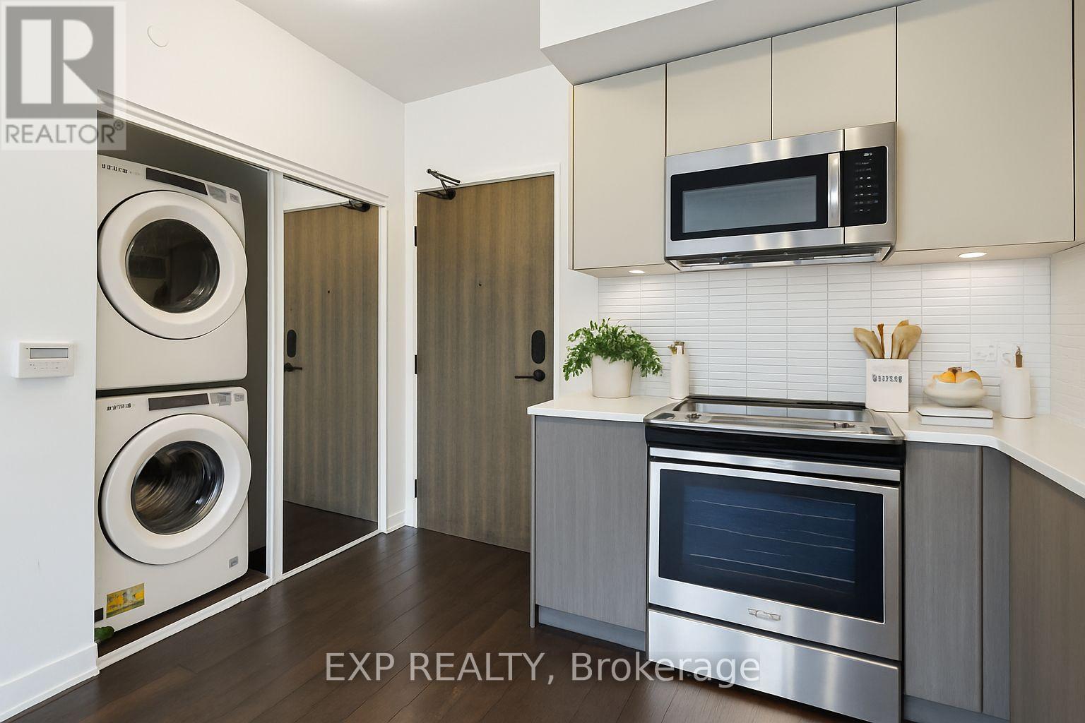 730 - 100 Eagle Rock Way, Vaughan, Ontario  L6A 5C2 - Photo 11 - N12605102